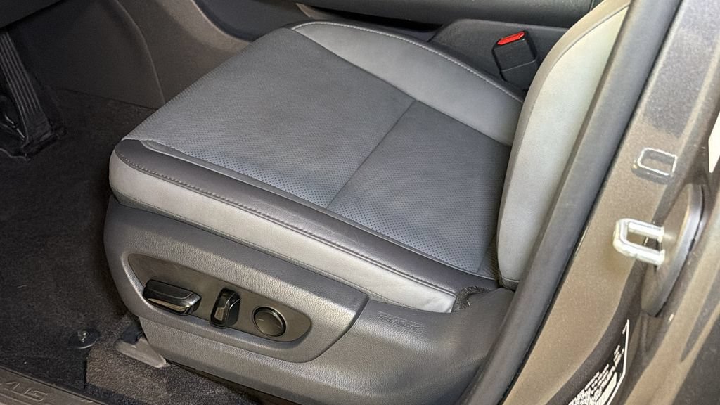 Certified 2024 Lexus RZ 300e Premium w/ Accessory Package (Z1) FWD image 21