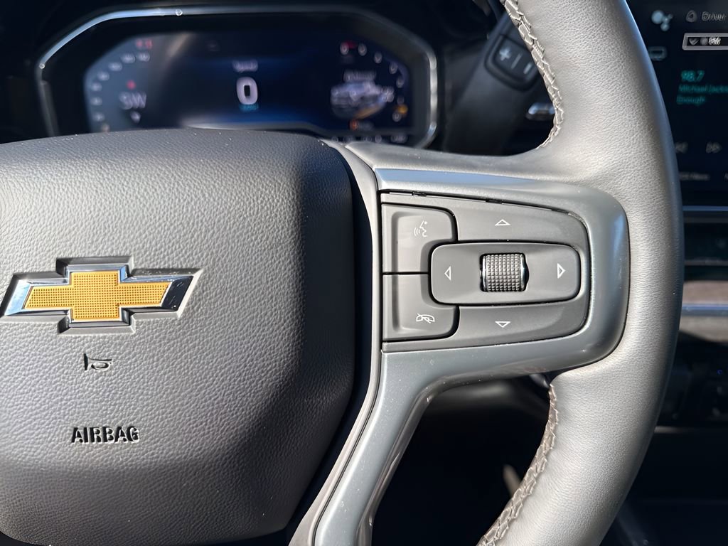 Used 2024 Chevrolet Silverado 2500 LTZ w/ LTZ Premium Package image 17