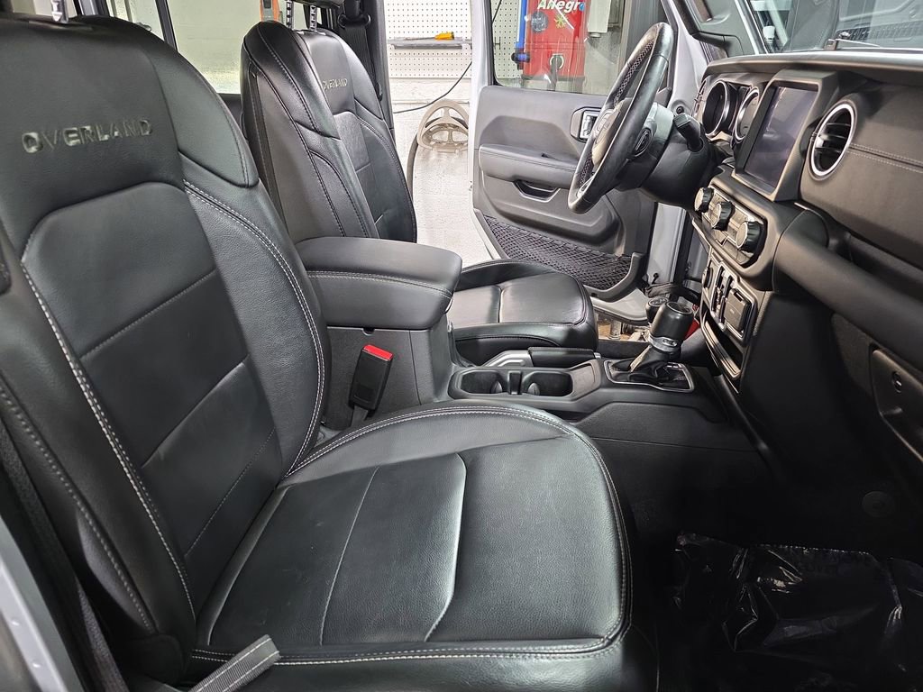 Used 2022 Jeep Gladiator Overland w/ Popular Equipment Package image 10