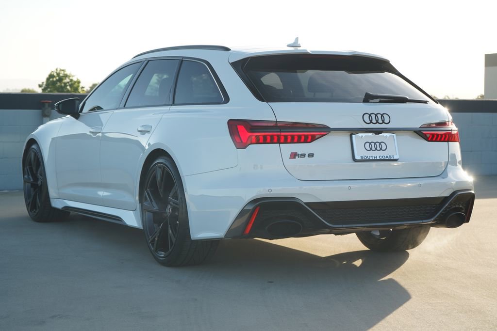 Used 2021 Audi RS 6 w/ Carbon Optic Package image 5