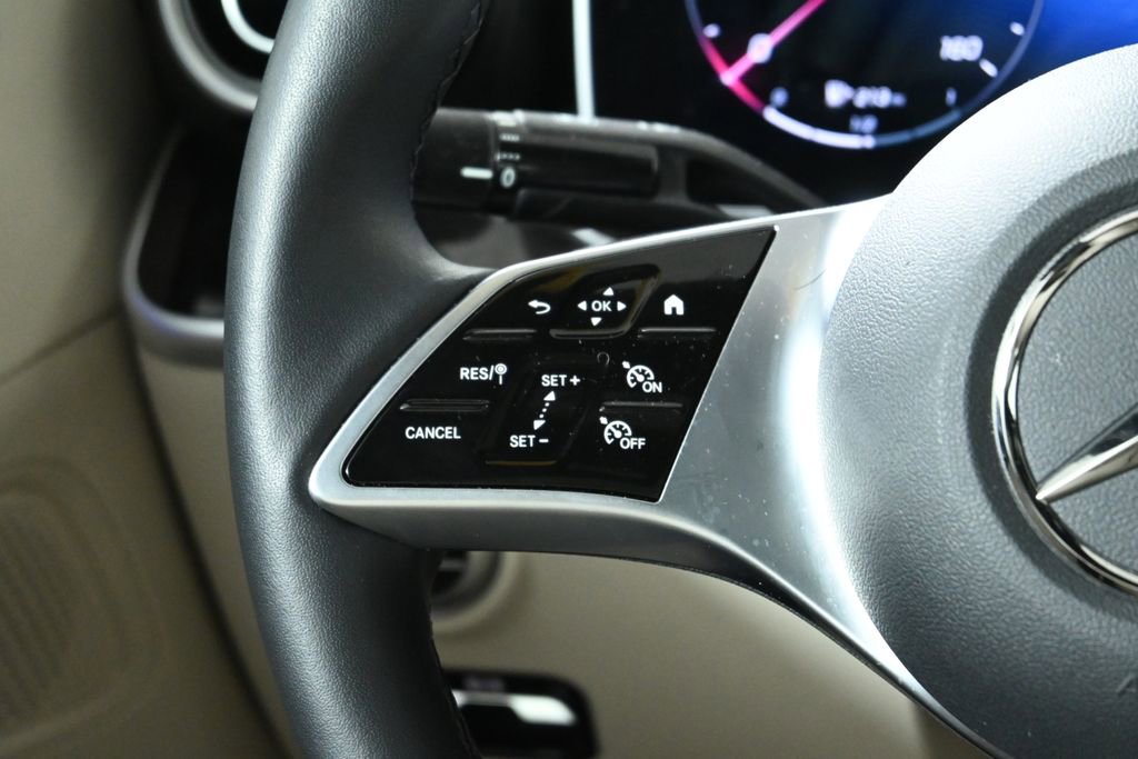 Certified 2025 Mercedes-Benz C 300 4MATIC Sedan image 17