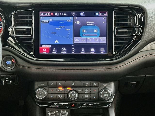Used 2025 Dodge Durango R/T AWD/4WD image 17