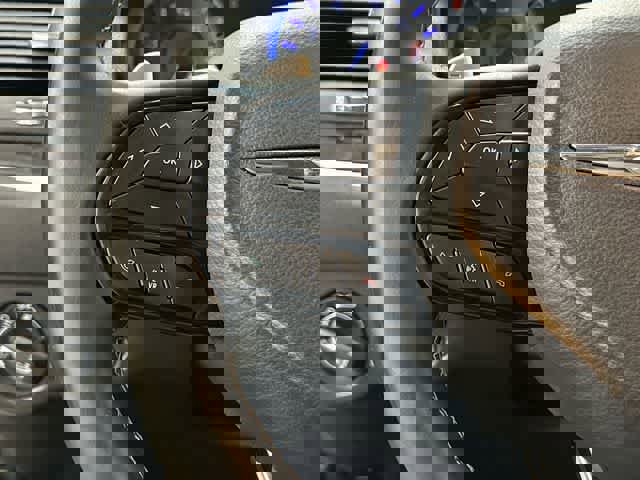 Used 2018 Chrysler 300 S w/ 300S Premium Group image 17