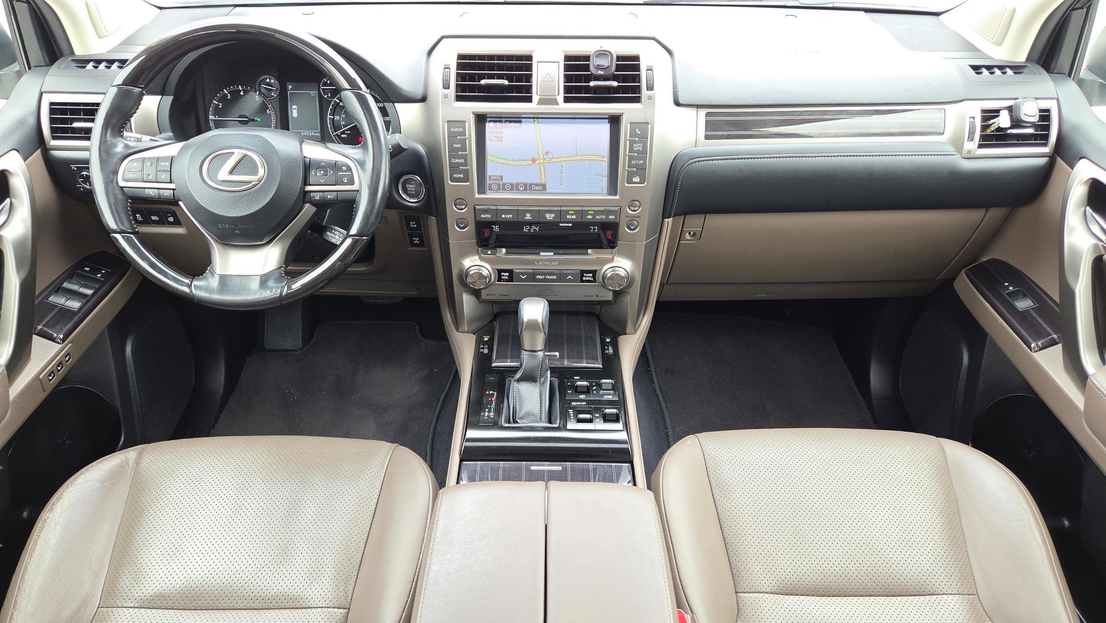 Used 2020 Lexus GX 460 Luxury w/ Off Road Package image 18