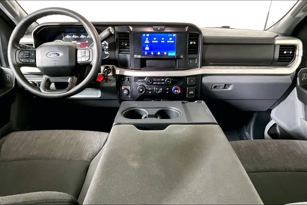 Used 2025 Ford F250 XLT image 15