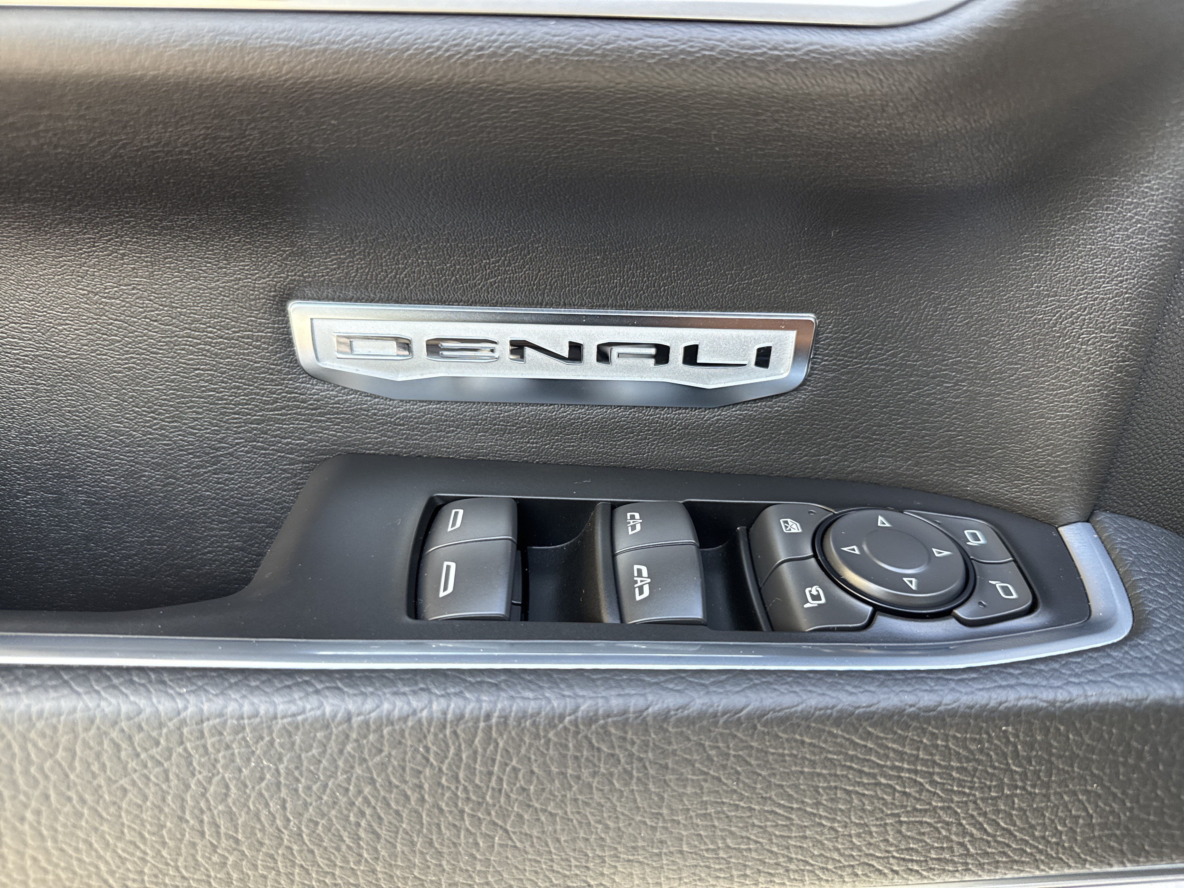 Used 2026 GMC Sierra 1500 Denali AWD/4WD image 15