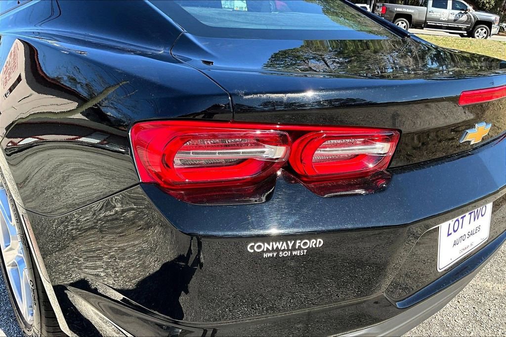 Used 2022 Chevrolet Camaro LT RWD image 23