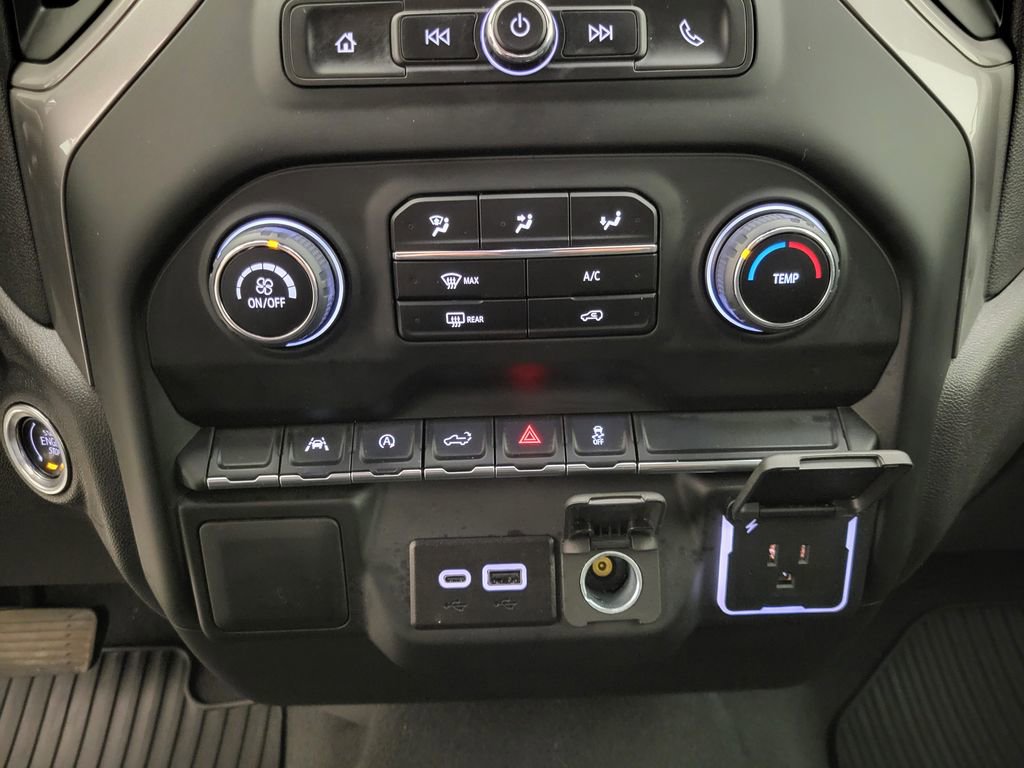 Used 2024 Chevrolet Silverado 1500 Custom image 6