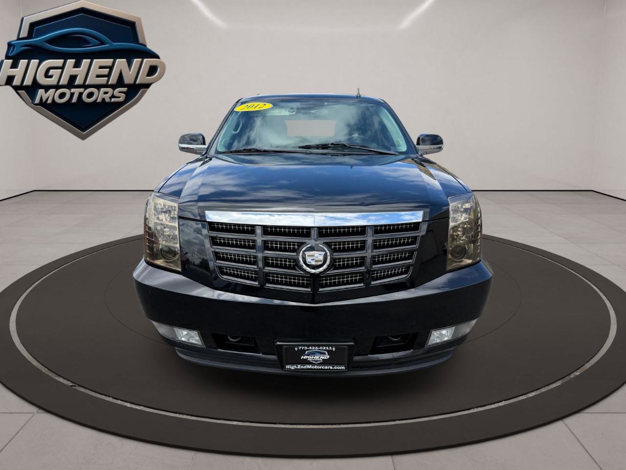 Used 2012 Cadillac Escalade Luxury AWD/4WD image 9