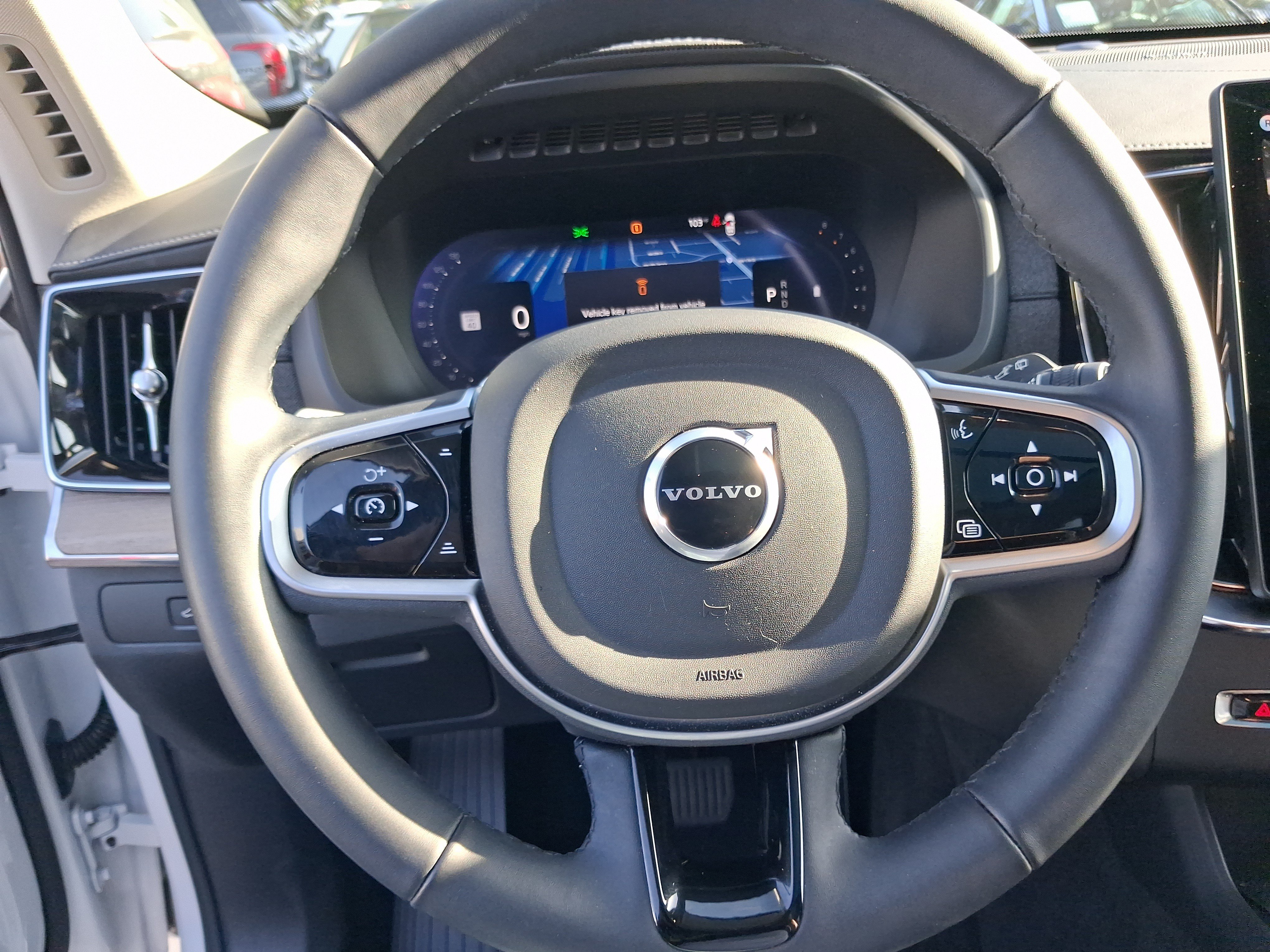 Used 2026 Volvo XC90 B5 Plus AWD/4WD image 16