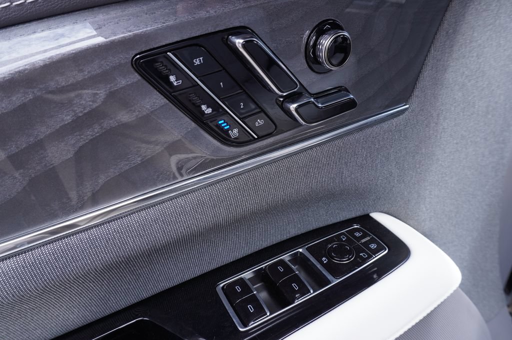 New 2026 Cadillac Escalade IQL Luxury AWD/4WD image 16