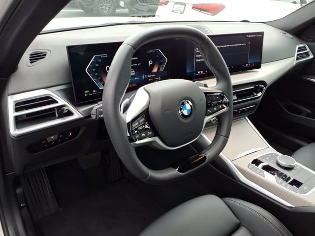 Used 2025 BMW 330i xDrive Sedan AWD/4WD image 8