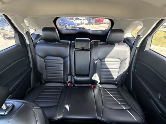 Used 2024 Ford Edge SEL image 22