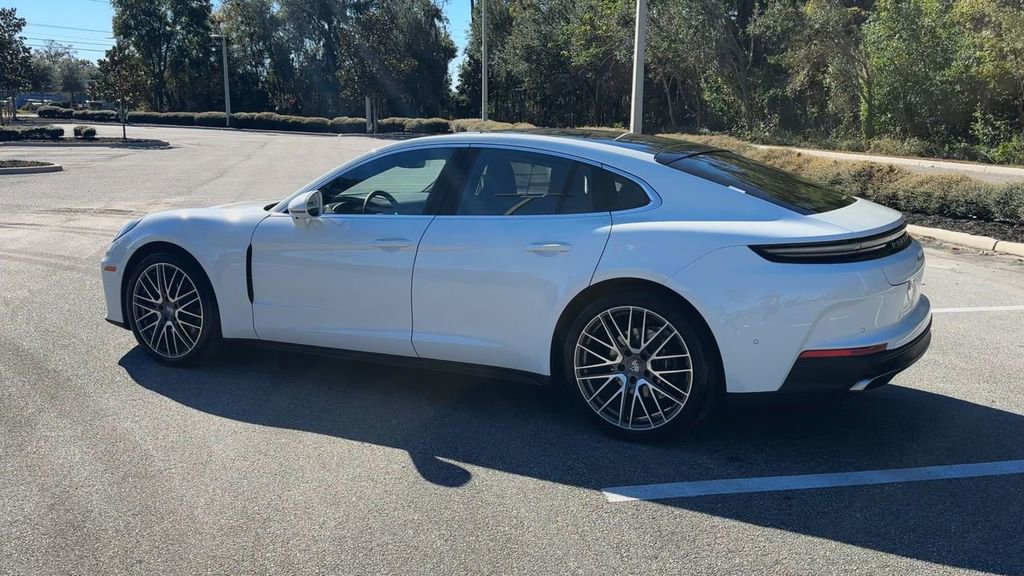 New 2025 Porsche Panamera image 6