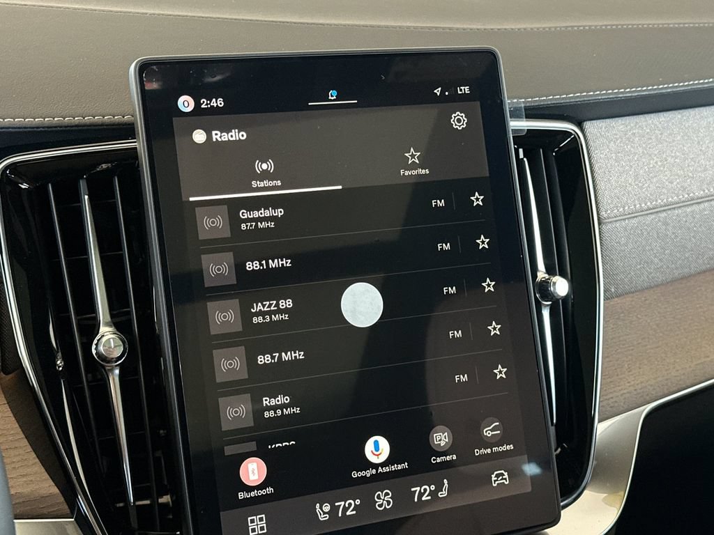 New 2026 Volvo XC90 T8 Plus AWD/4WD image 18