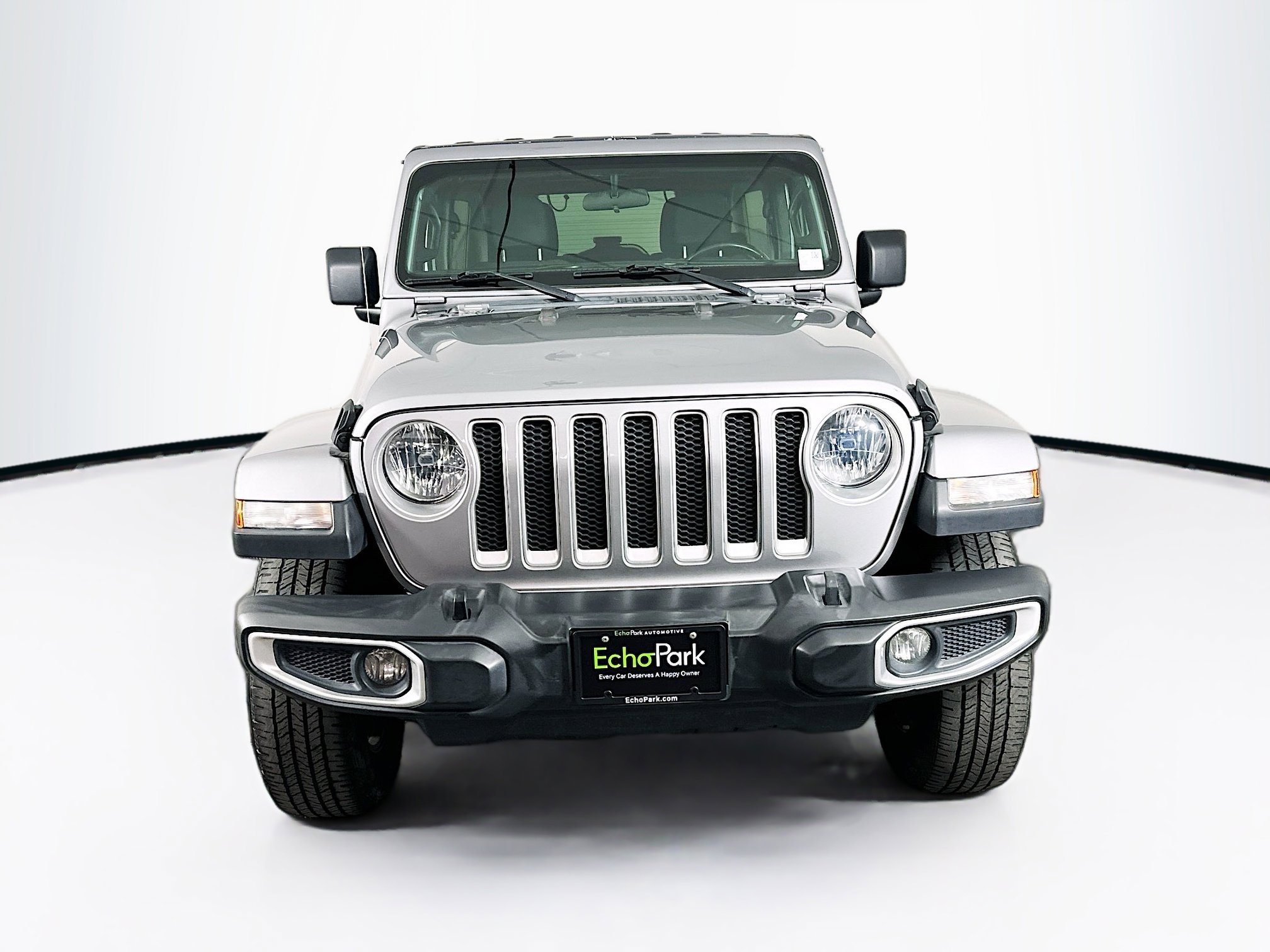 Used 2020 Jeep Wrangler Unlimited Sahara image 2