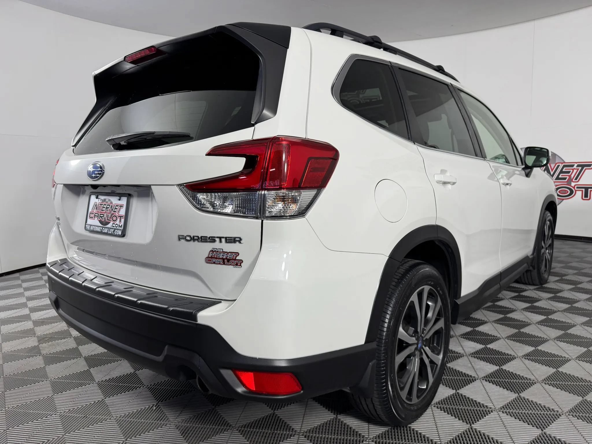 Used 2024 Subaru Forester Limited AWD/4WD image 30