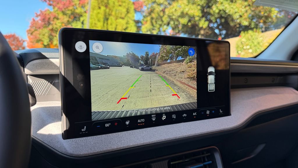 Used 2025 Ford Maverick XLT w/ XLT Luxury Package image 18