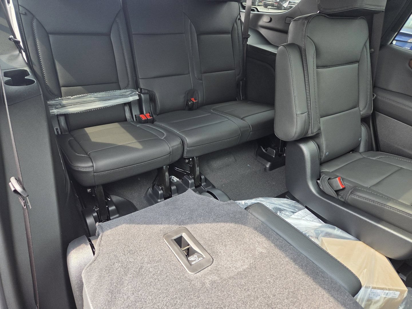 New 2026 GMC Yukon Denali w/ Denali Reserve Package AWD/4WD image 26