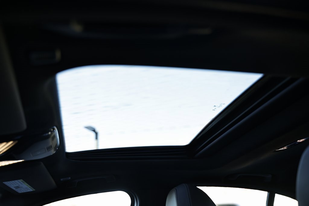 New 2026 BMW 330i Sedan w/ M Sport Package image 14