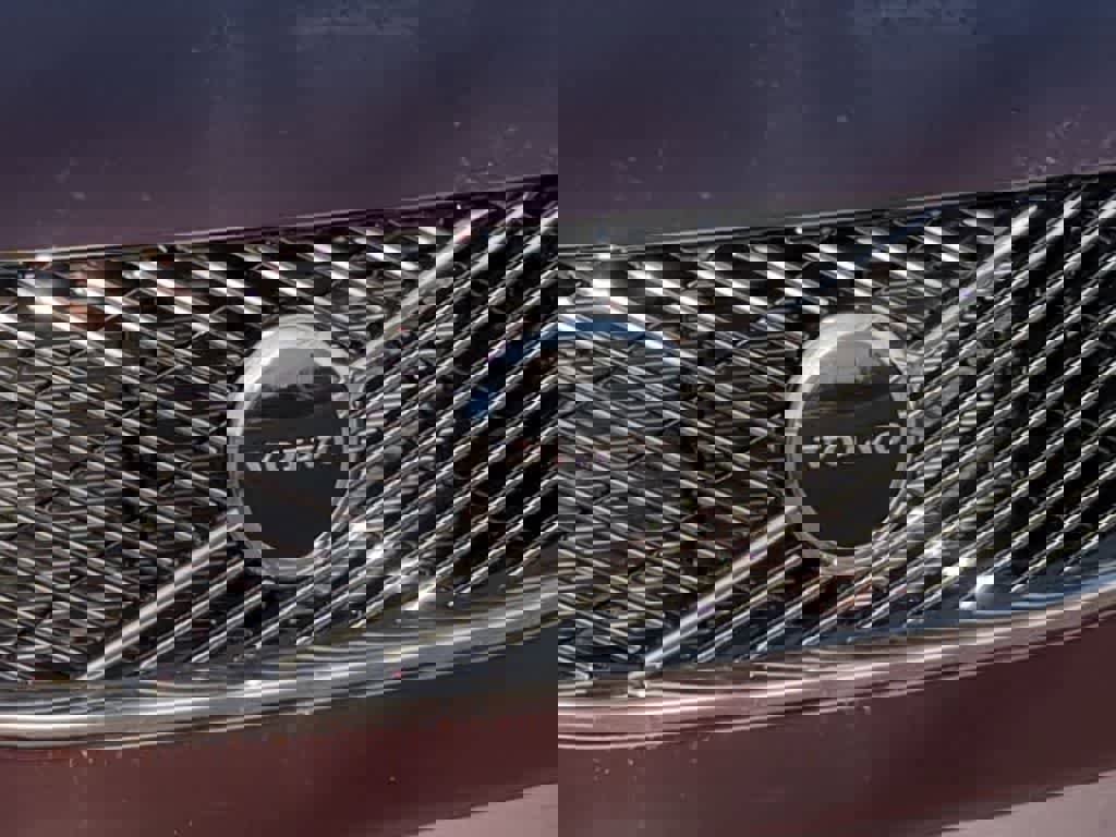 New 2026 Volvo XC90 B5 Core w/ Protection Package Premier image 11