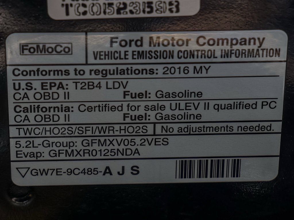 Used 2016 Ford Mustang Shelby GT350 w/ Technology Package RWD image 29