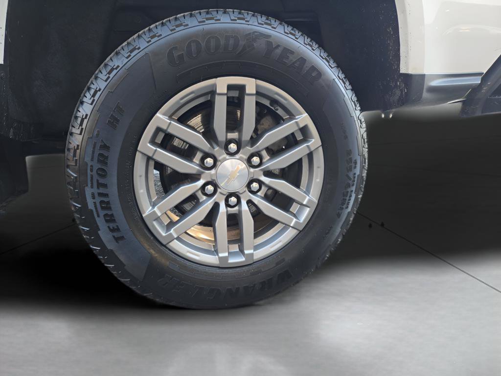 Used 2023 Chevrolet Colorado LT image 12