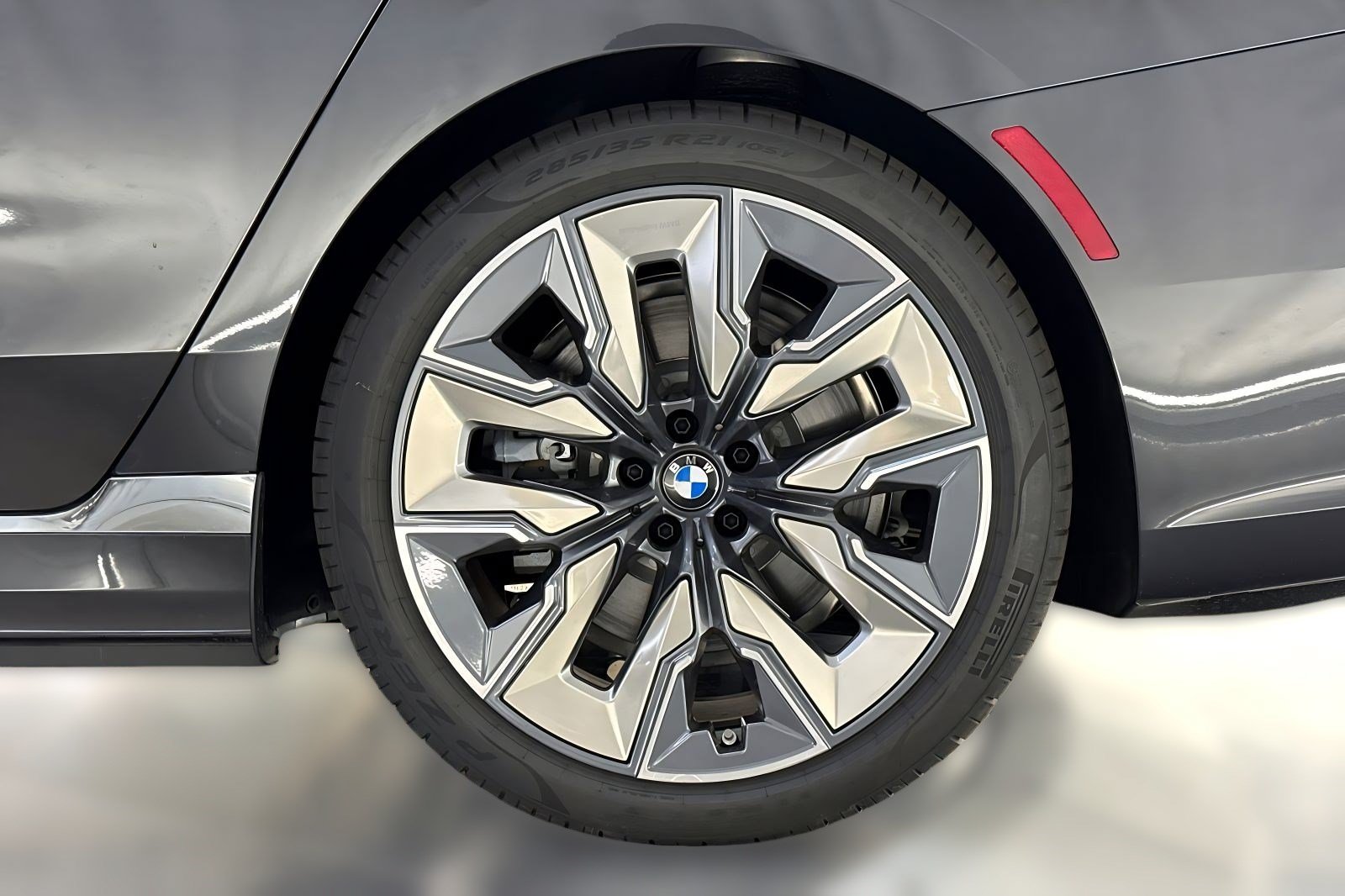 Used 2026 BMW i7 eDrive50 RWD image 12