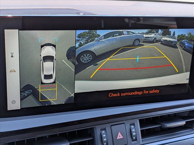 Used 2024 Lexus ES 300h w/ Accessory Package (Z2) FWD image 13