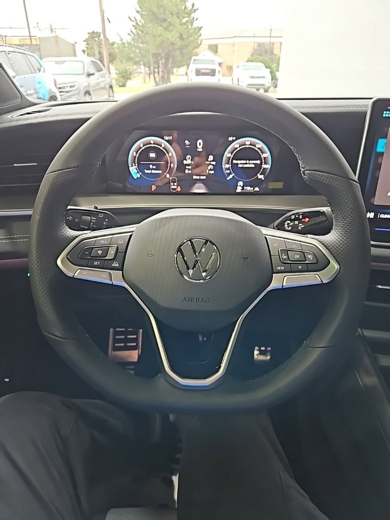 New 2026 Volkswagen Tiguan SE R-Line image 34