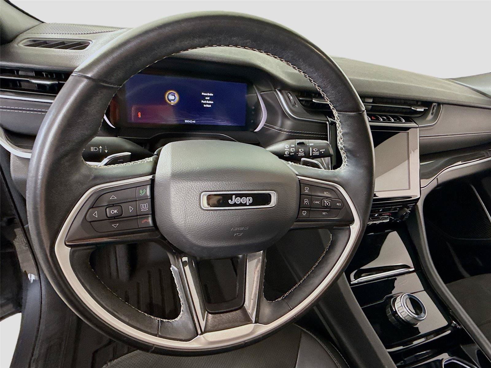 Used 2022 Jeep Grand Cherokee Altitude AWD/4WD image 5