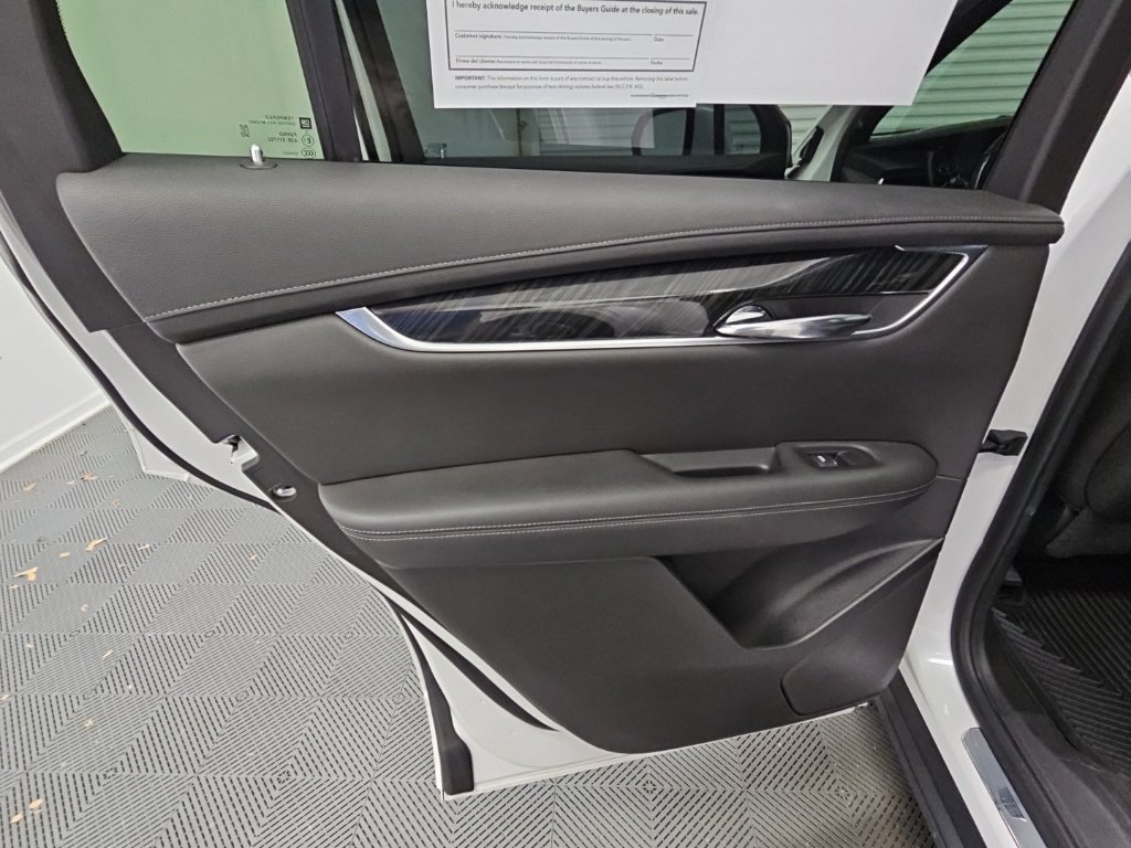 Used 2021 Cadillac XT6 Premium Luxury FWD image 35