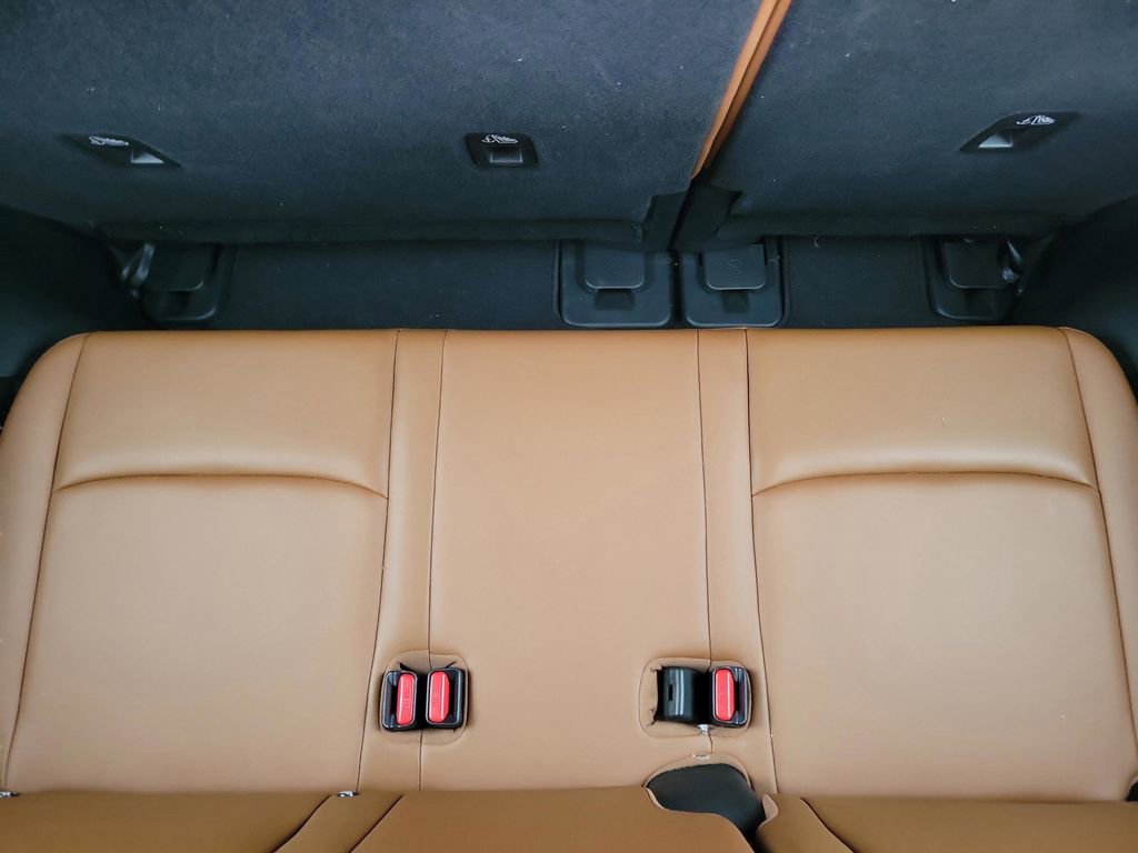 Used 2023 Nissan Pathfinder Platinum w/ Lighting Package (N93) image 9