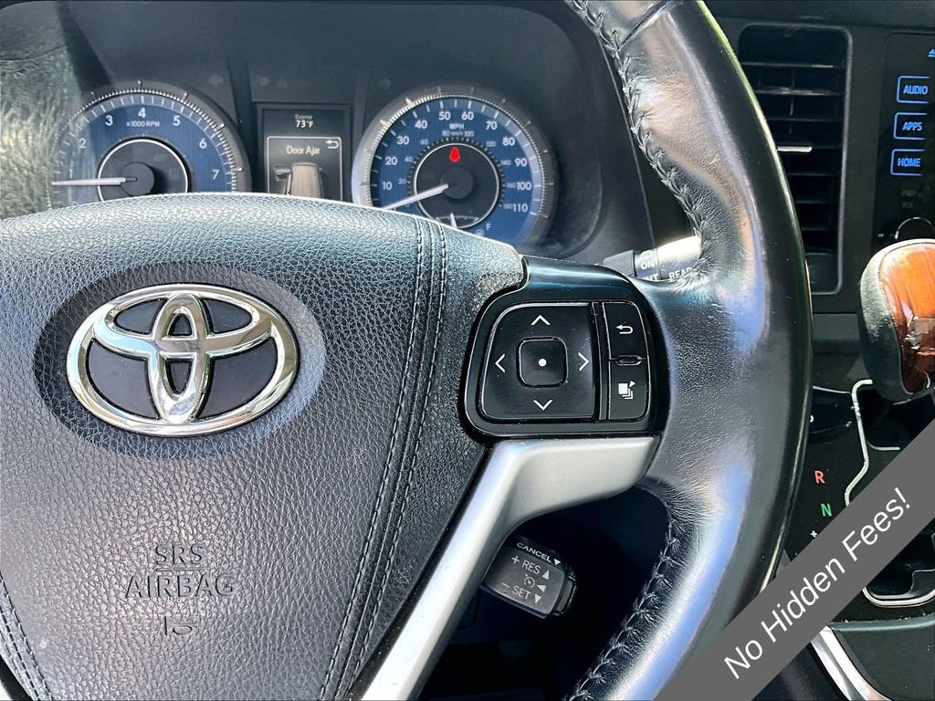 Used 2017 Toyota Sienna Limited Premium AWD/4WD image 16