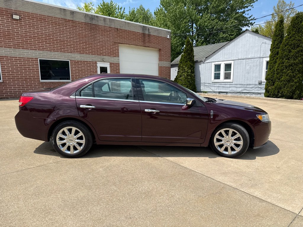 Used 2011 Lincoln MKZ AWD w/ 101A Rapid Spec Order Code image 4