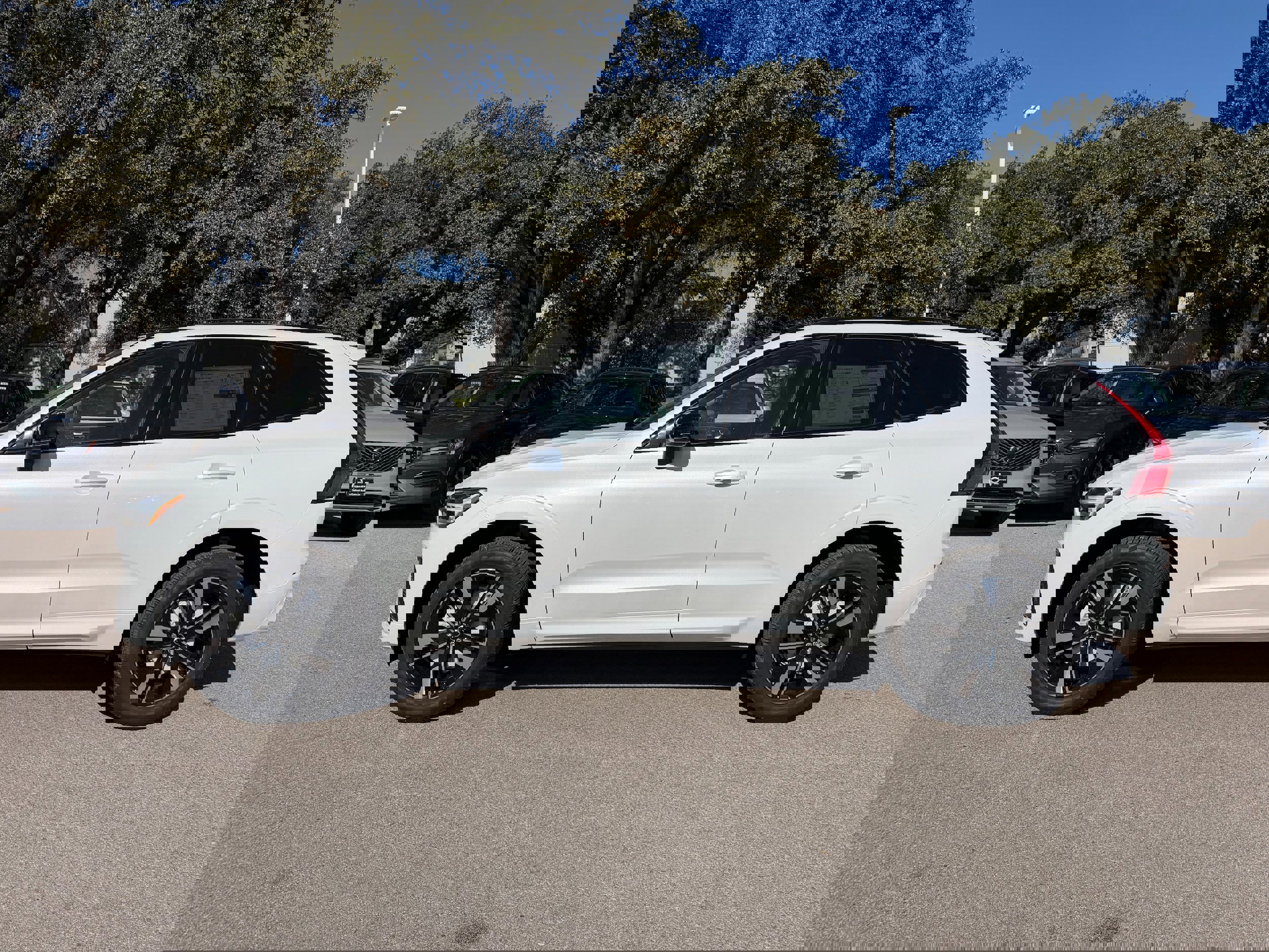 New 2026 Volvo XC60 B5 Core image 3