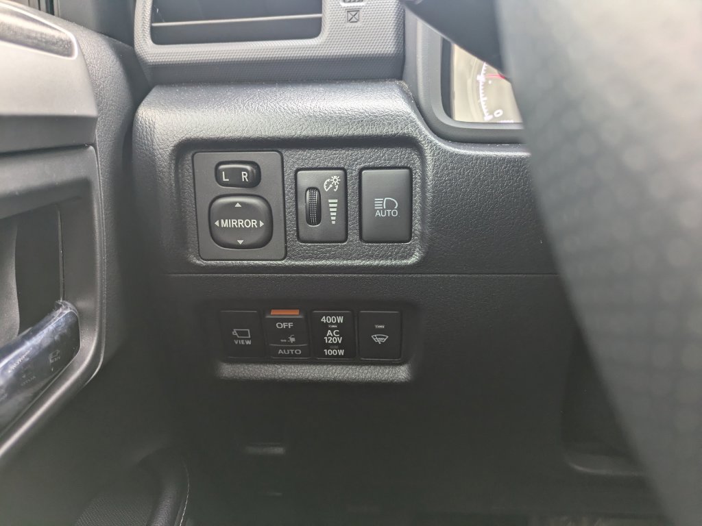 Used 2022 Toyota 4Runner Limited AWD/4WD image 24