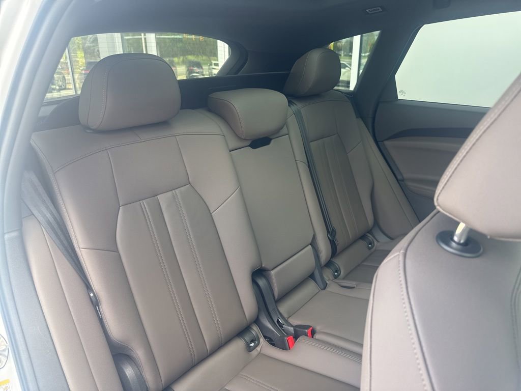 Certified 2025 Audi Q5 Premium w/ Premium Plus AWD/4WD image 9