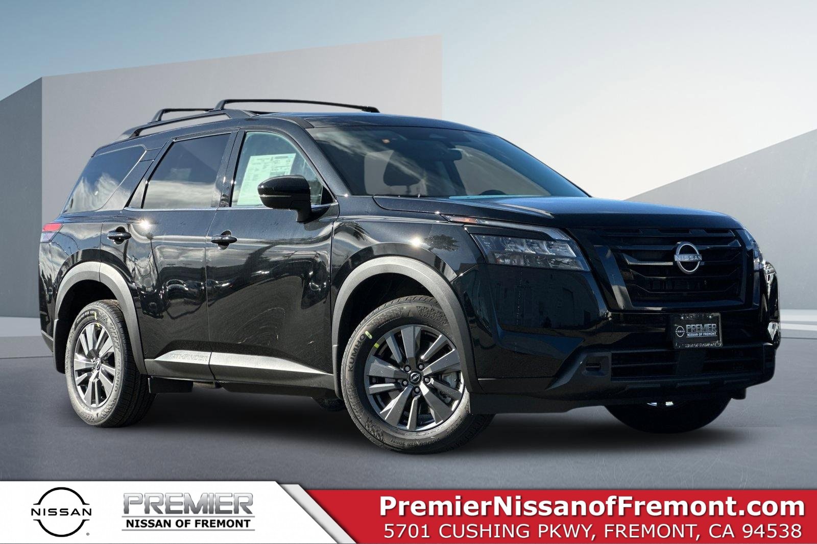 New 2025 Nissan Pathfinder SV w/ Black Appearance Package video 1
