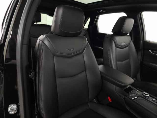 Certified 2025 Cadillac XT5 Premium Luxury w/ LPO, Floor Liner Package image 37