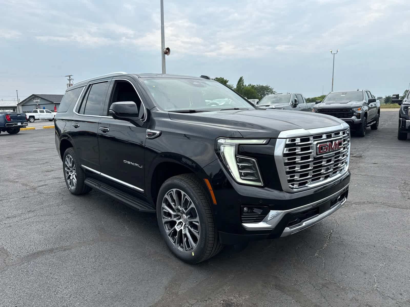 New 2026 GMC Yukon Denali w/ Advanced Technology Package AWD/4WD image 7