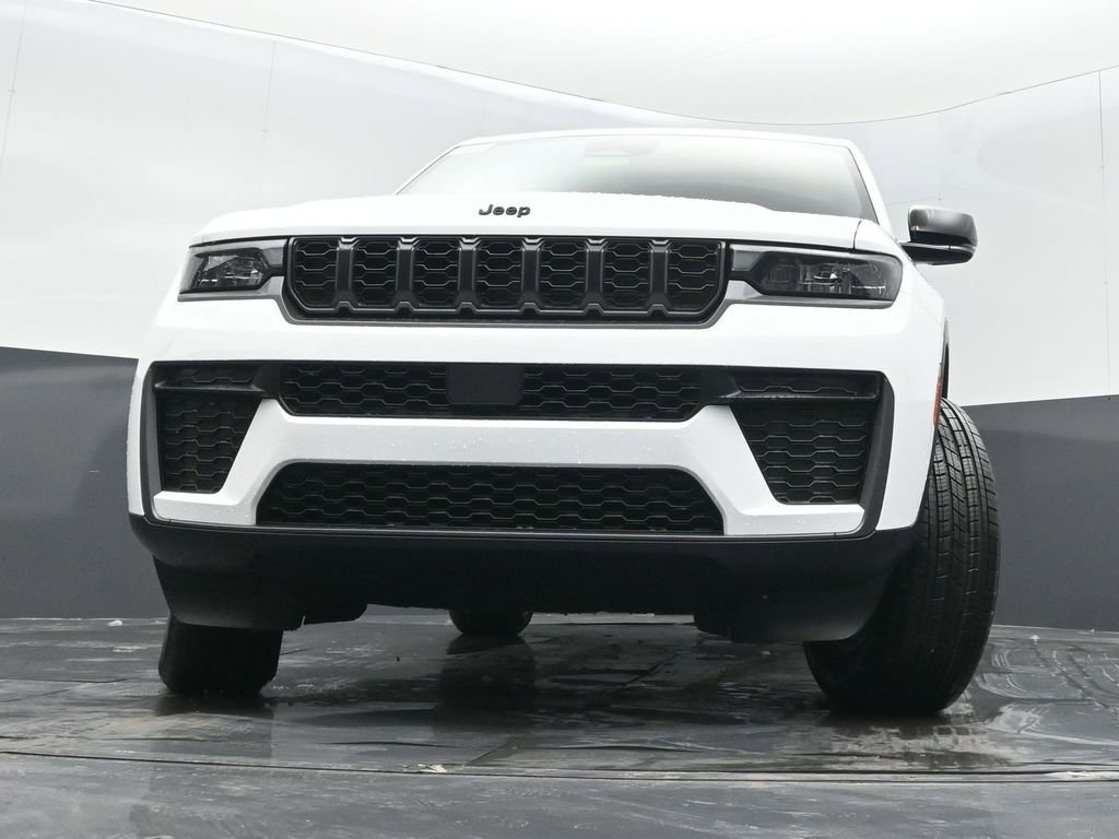 New 2026 Jeep Grand Cherokee Altitude image 31