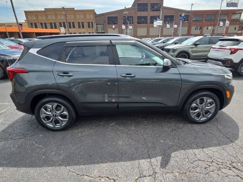 Used 2024 Kia Seltos S AWD/4WD image 8
