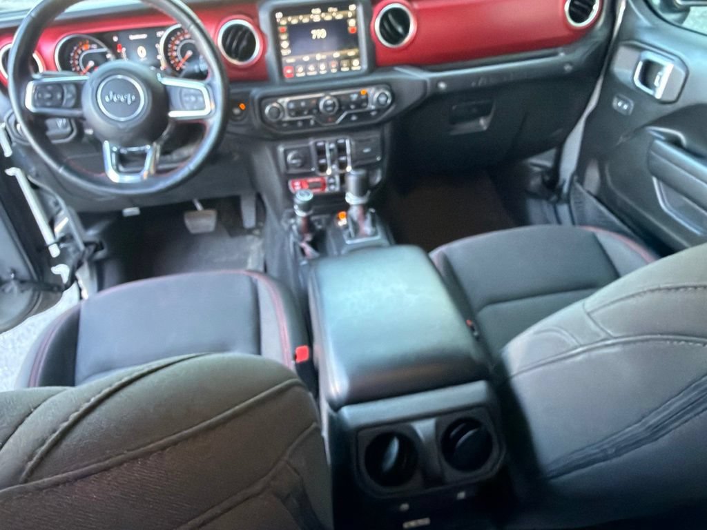 Used 2023 Jeep Wrangler Unlimited Rubicon w/ Cold Weather Group AWD/4WD image 16