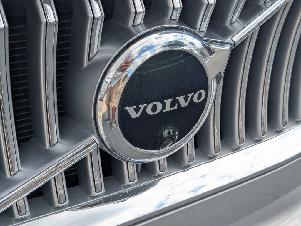 Certified 2023 Volvo XC90 B5 Plus w/ Protection Package Premier AWD/4WD image 11