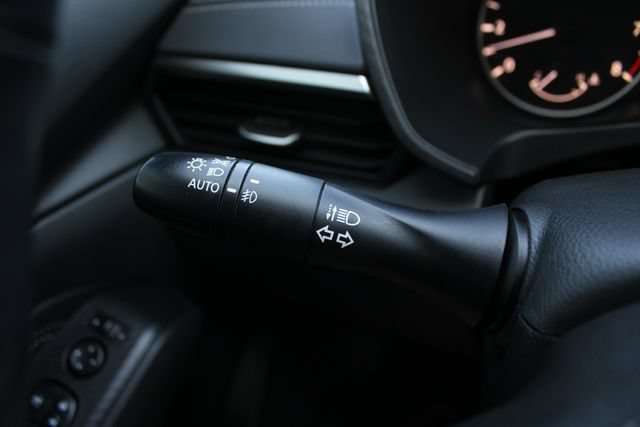 Used 2019 Nissan Altima 2.5 SV AWD/4WD image 7