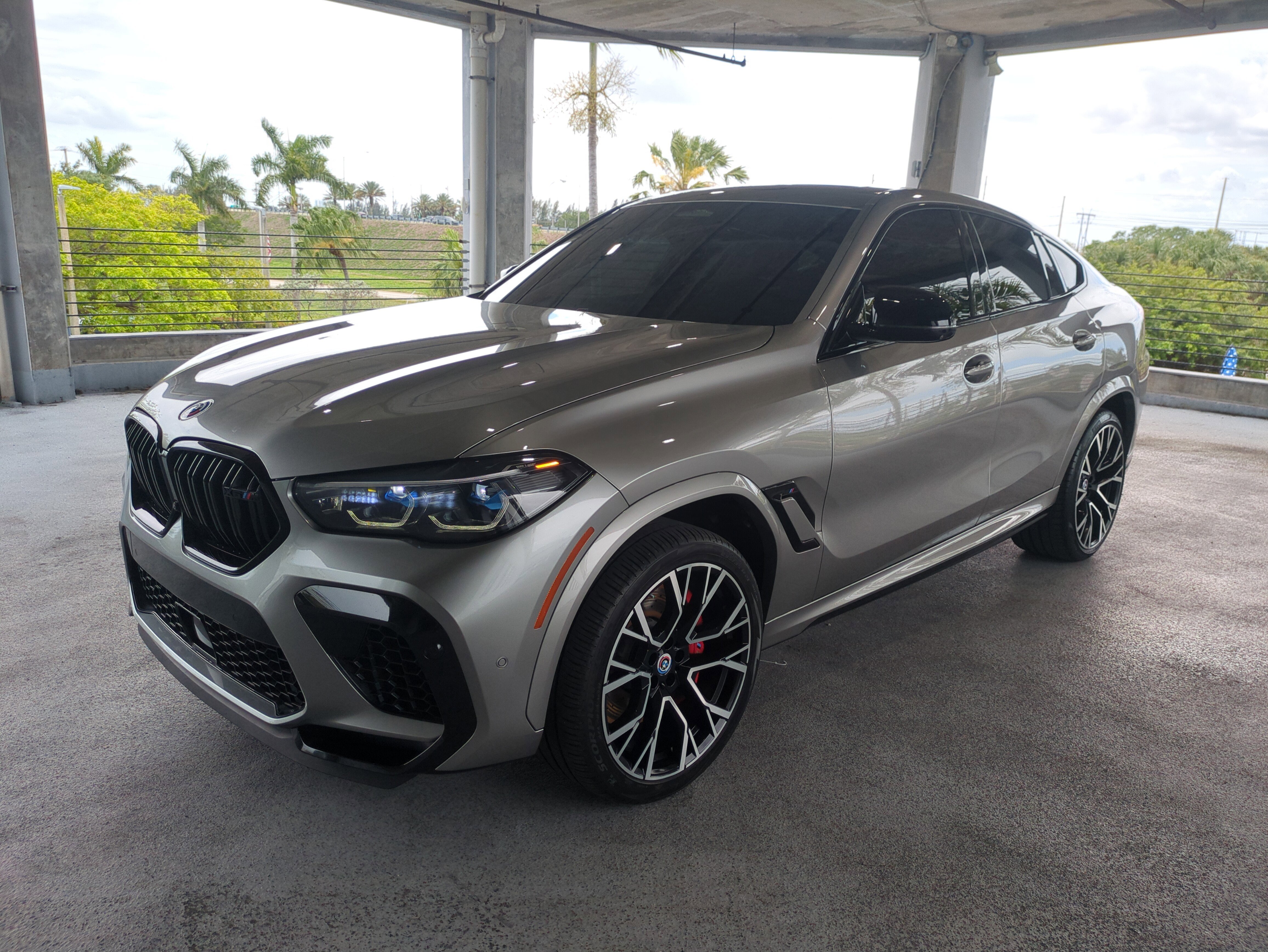 Used 2022 BMW X6 M w/ Competition Package image 9
