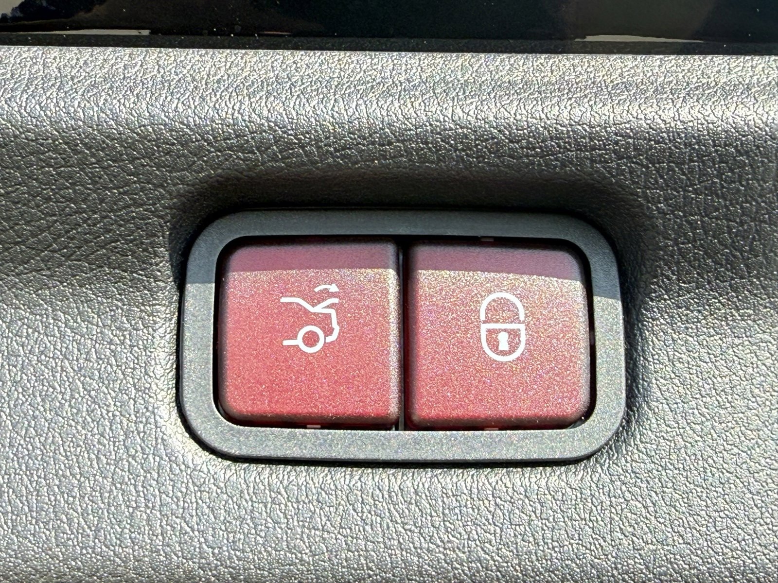 New 2026 Mercedes-Benz EQE 320 4MATIC Sedan image 12