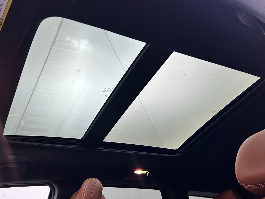 Used 2015 Jeep Grand Cherokee SRT w/ Trailer Tow Group IV image 23