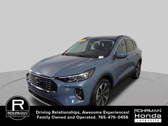 Used 2023 Ford Escape Platinum AWD/4WD image 4